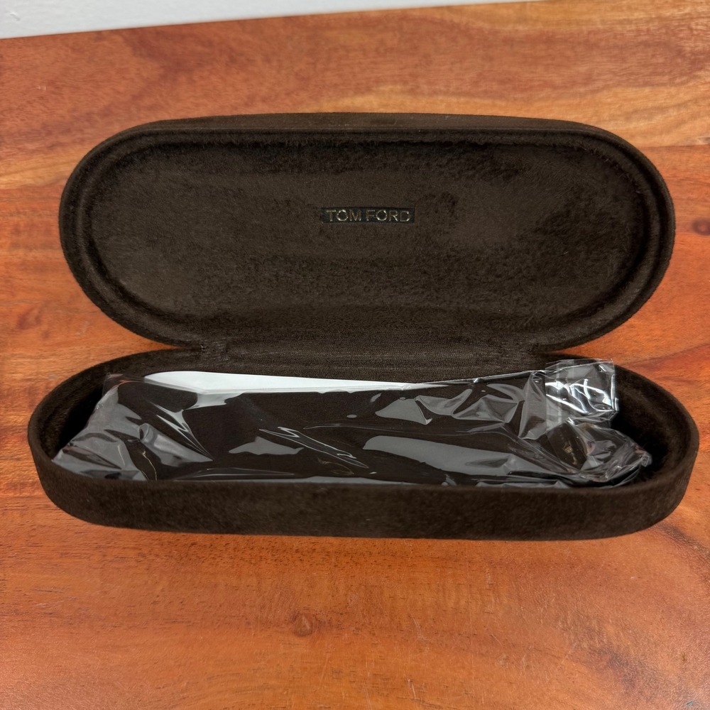 Tom Ford Dark‎ Brown Velvet Hard Eyewear Case with Cleaning Cloth Gold Logo - Picture 6 of 10